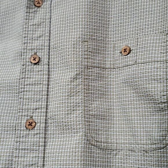 Eddie Bauer | Short Sleeved Button-down - Picture 4 of 6